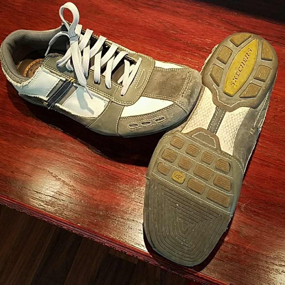 Shoes - Picture 4 of 4